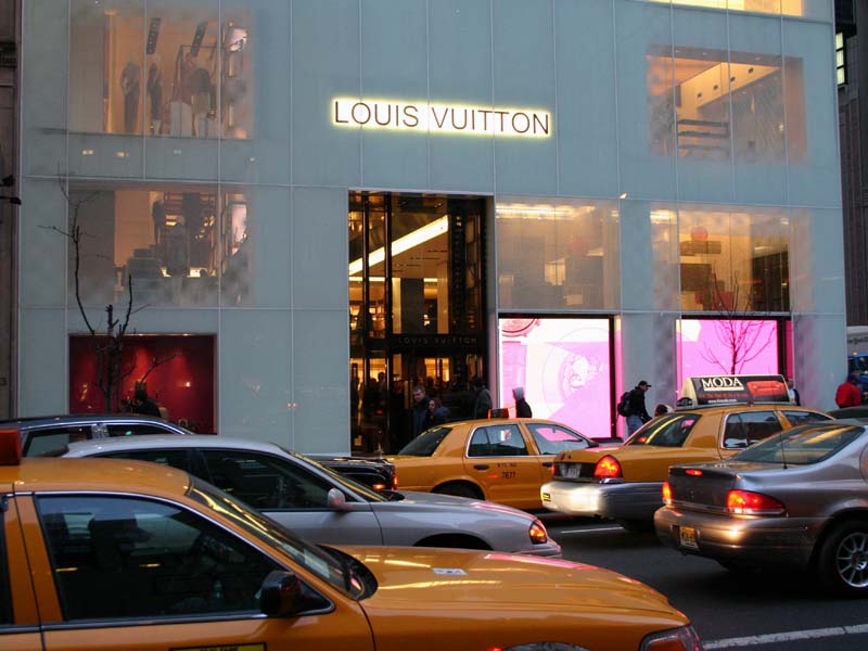 Louis Vuitton New York 5th Avenue — Jaroff Studio