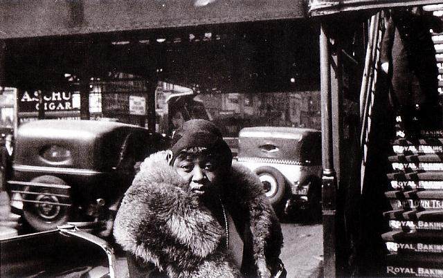 42nd Street, 1929. Walker Evans.