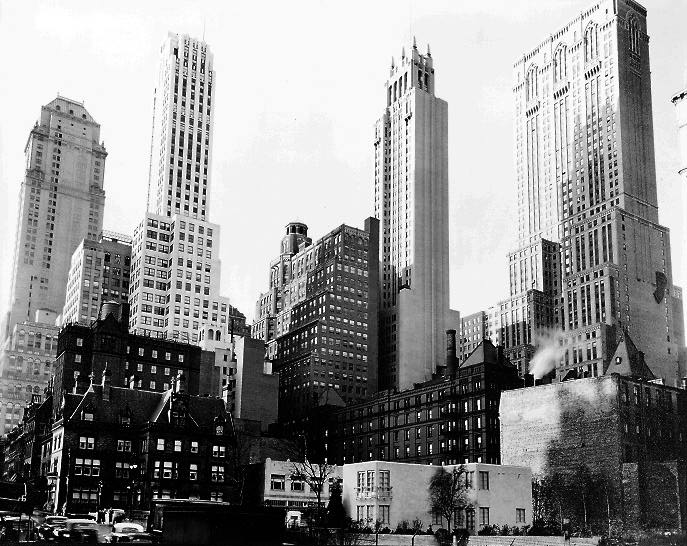 new york city skyline black and white. New York in Black and White